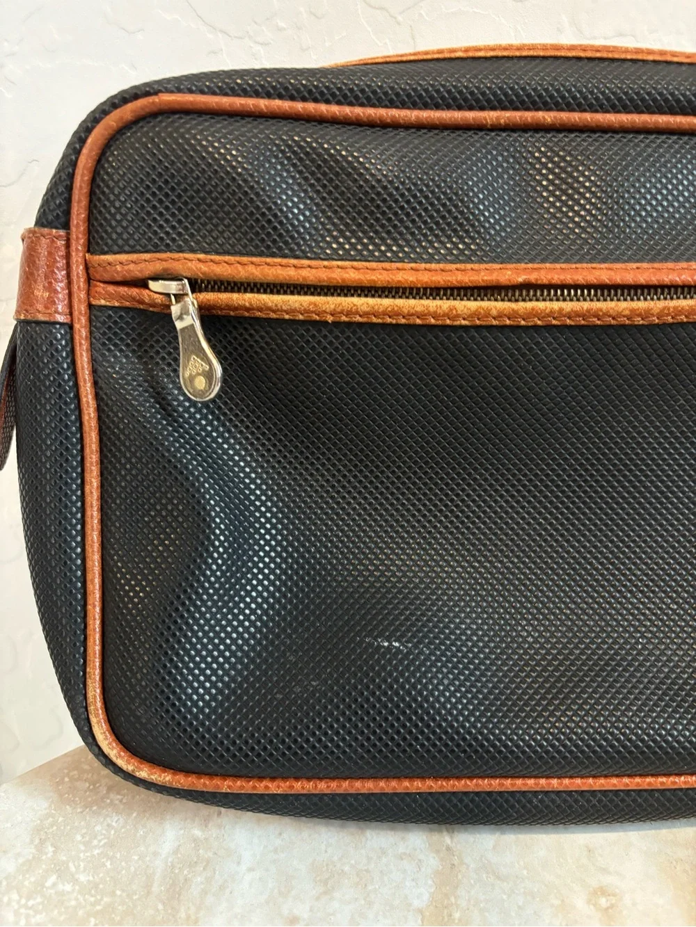 Vintage Bottega Veneta leather camera bag/pouch
